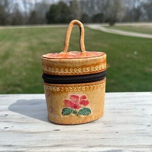 Unique Round Hand Crafted Leather Trinket Sewing Box Trim Embossed Floral‎ Decor